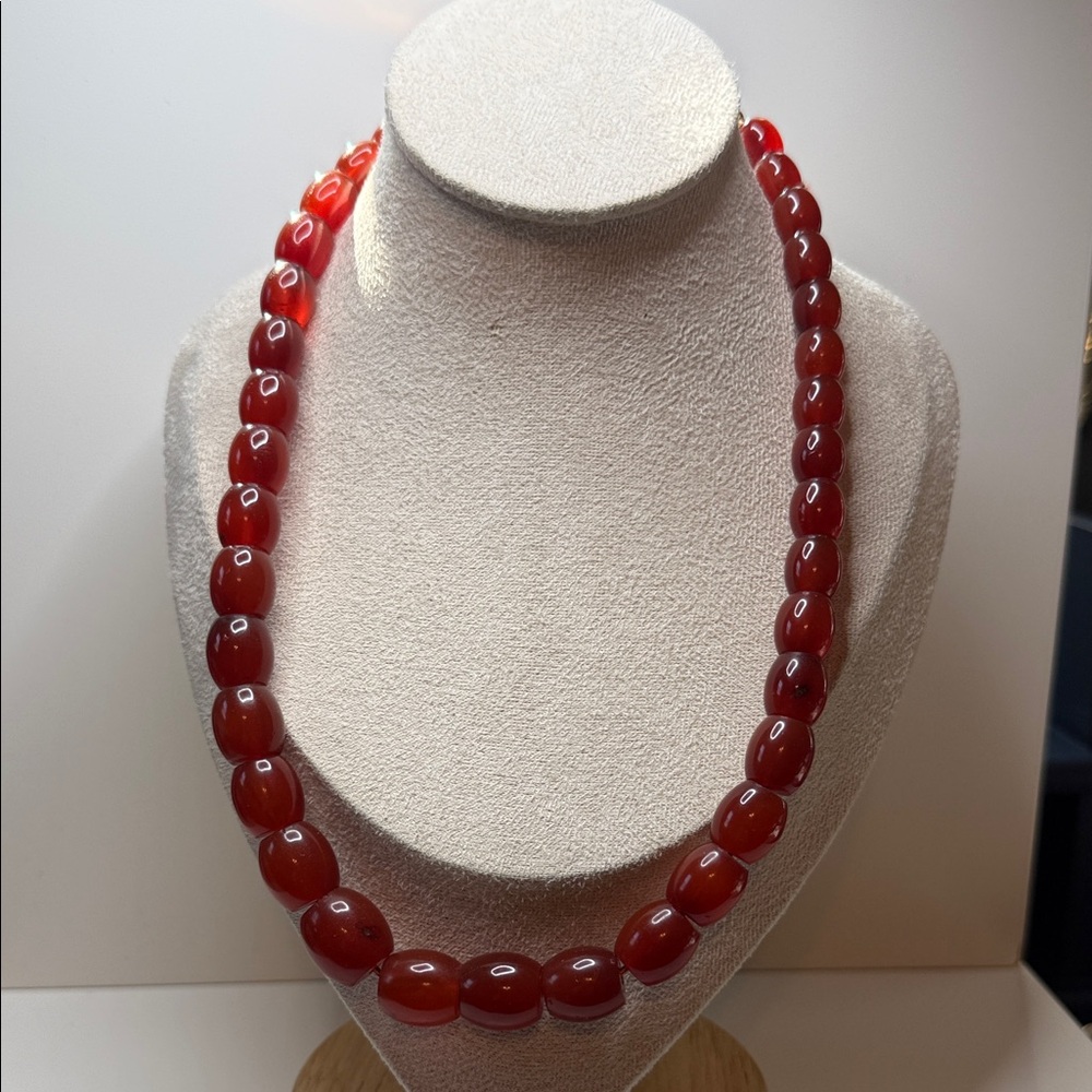 Stunning graduated Red carnelian  Beaded continuous strand vintage Necklace